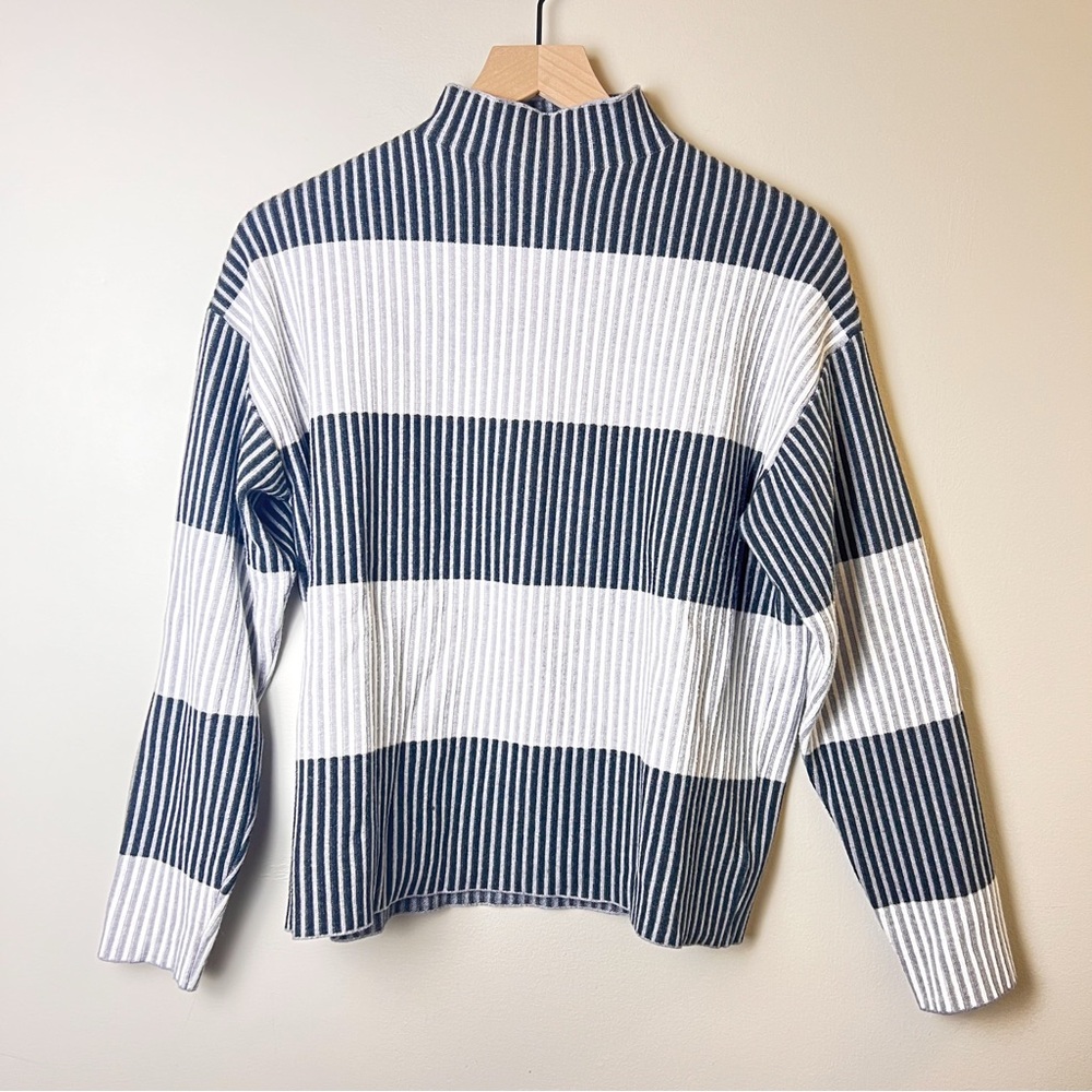Adrienne Vittadini Ribbed Striped Turtleneck Sweater | L